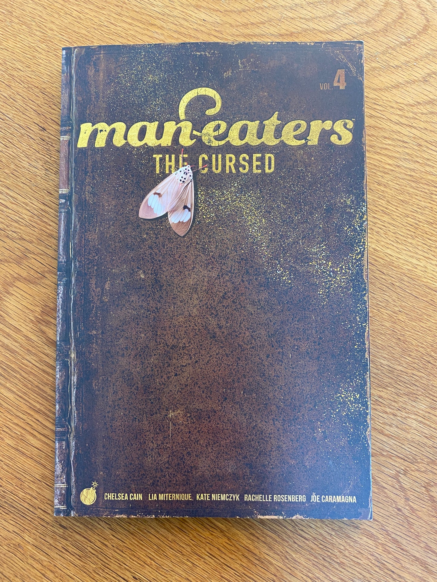 Man-eaters, Volume 4: the Cursed