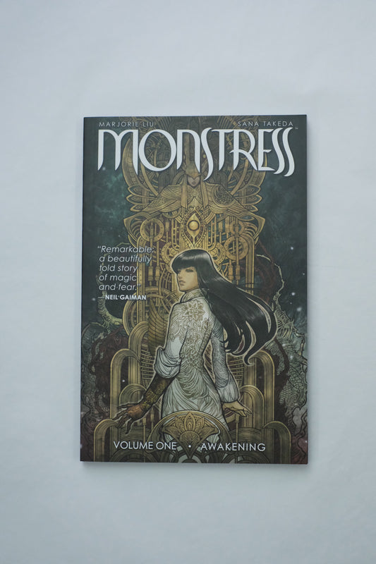 Monstress Volume 1: Awakening